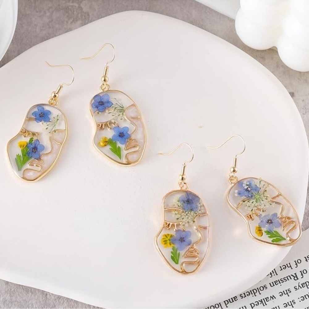 NEW Unique Handmade Floral Face Line Art Earrings 🌸 - Picture 2 of 4